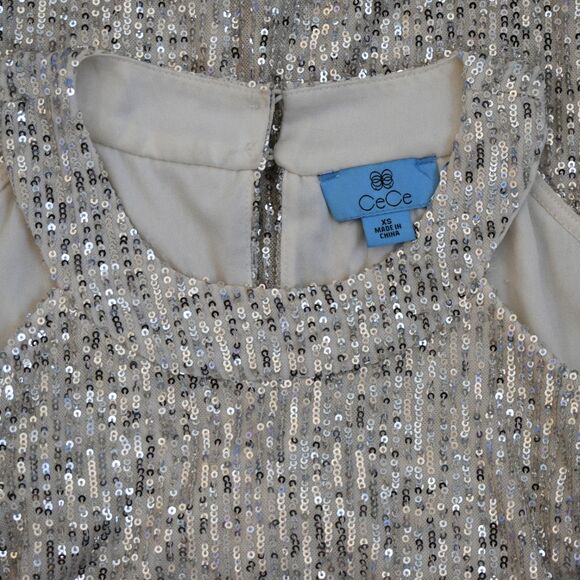CECE Women's Sequin Open Shoulder Balloon Sleeve Blouse Silver Size XS - Picture 5 of 7